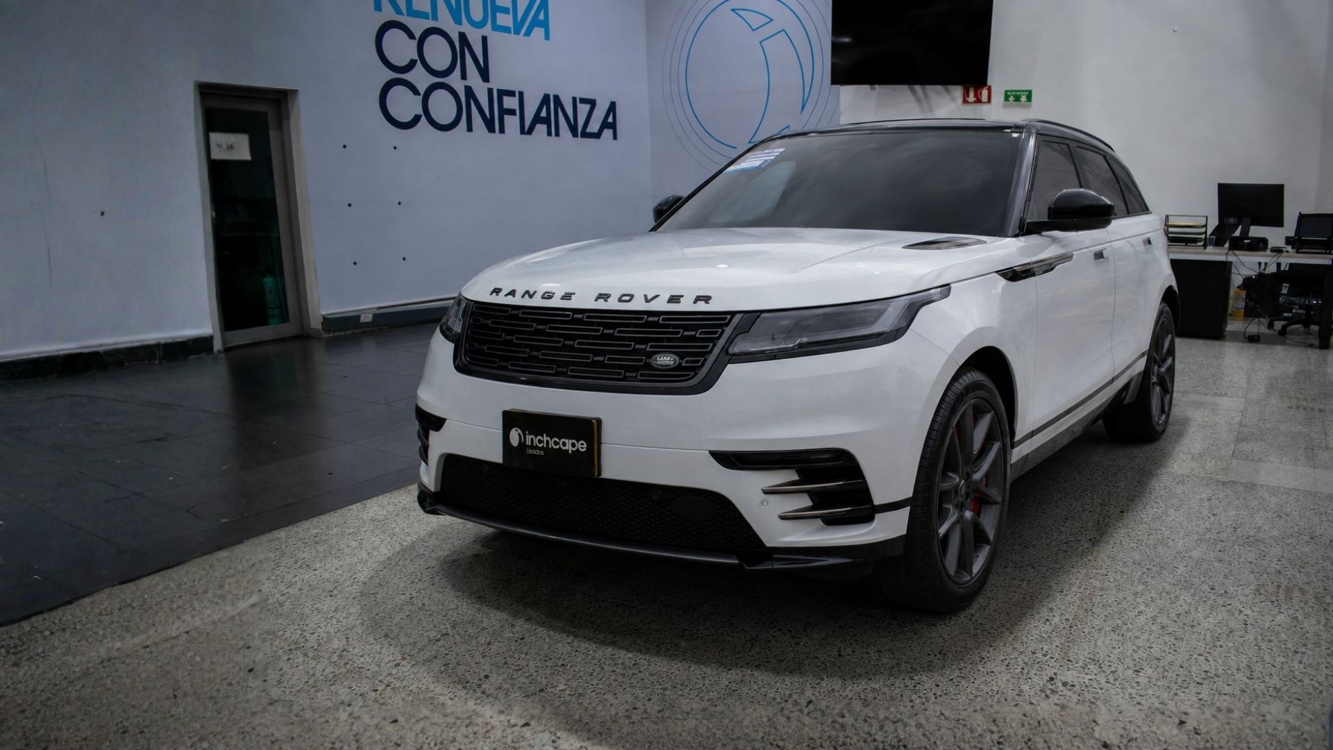 LAND ROVER – RANGE ROVER VELAR